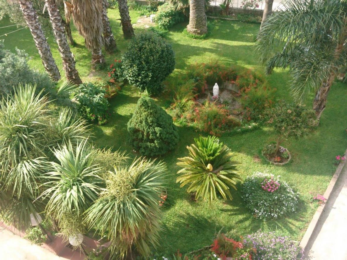 B&B Villa Del Sole จิซเซเรีย ภายนอก รูปภาพ