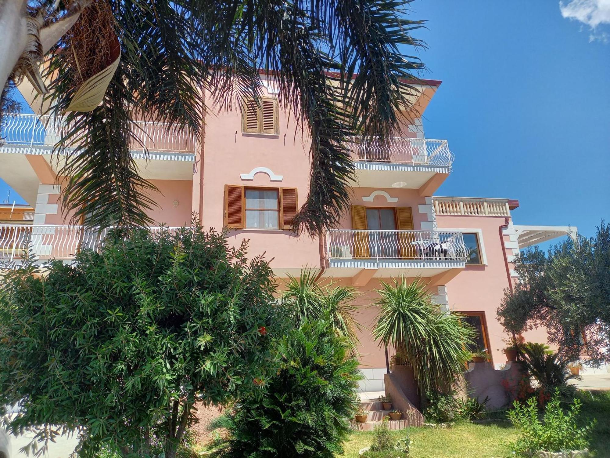 B&B Villa Del Sole จิซเซเรีย ภายนอก รูปภาพ